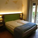 Menapace Szálloda Torri del Benaco