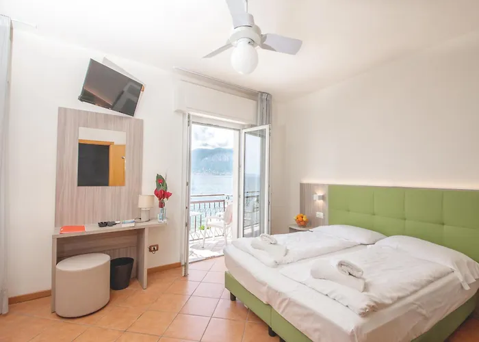 Menapace Hotell Torri Del Benaco