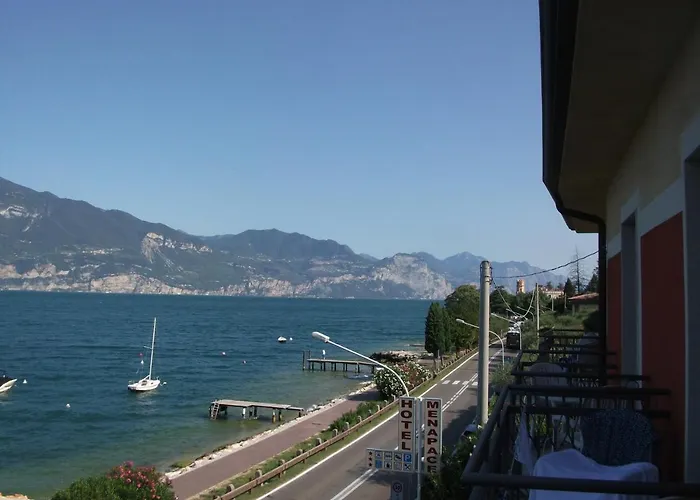 Menapace 3* Torri Del Benaco