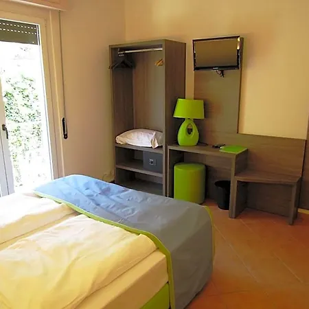 Menapace Hotel Torri Del Benaco