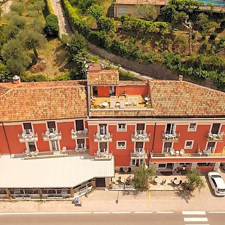 Hotel Menapace 3*
