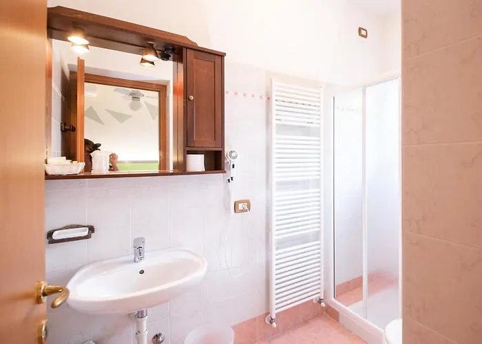 Menapace Ξενοδοχείο Torri Del Benaco