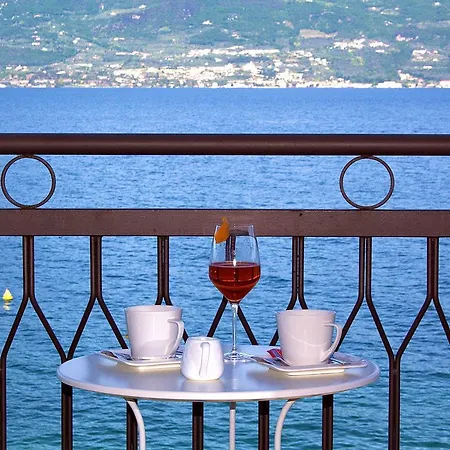 Menapace 호텔 토리델베나코